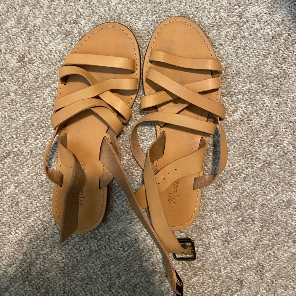 Madewell tan strappy sandals flat 6.5